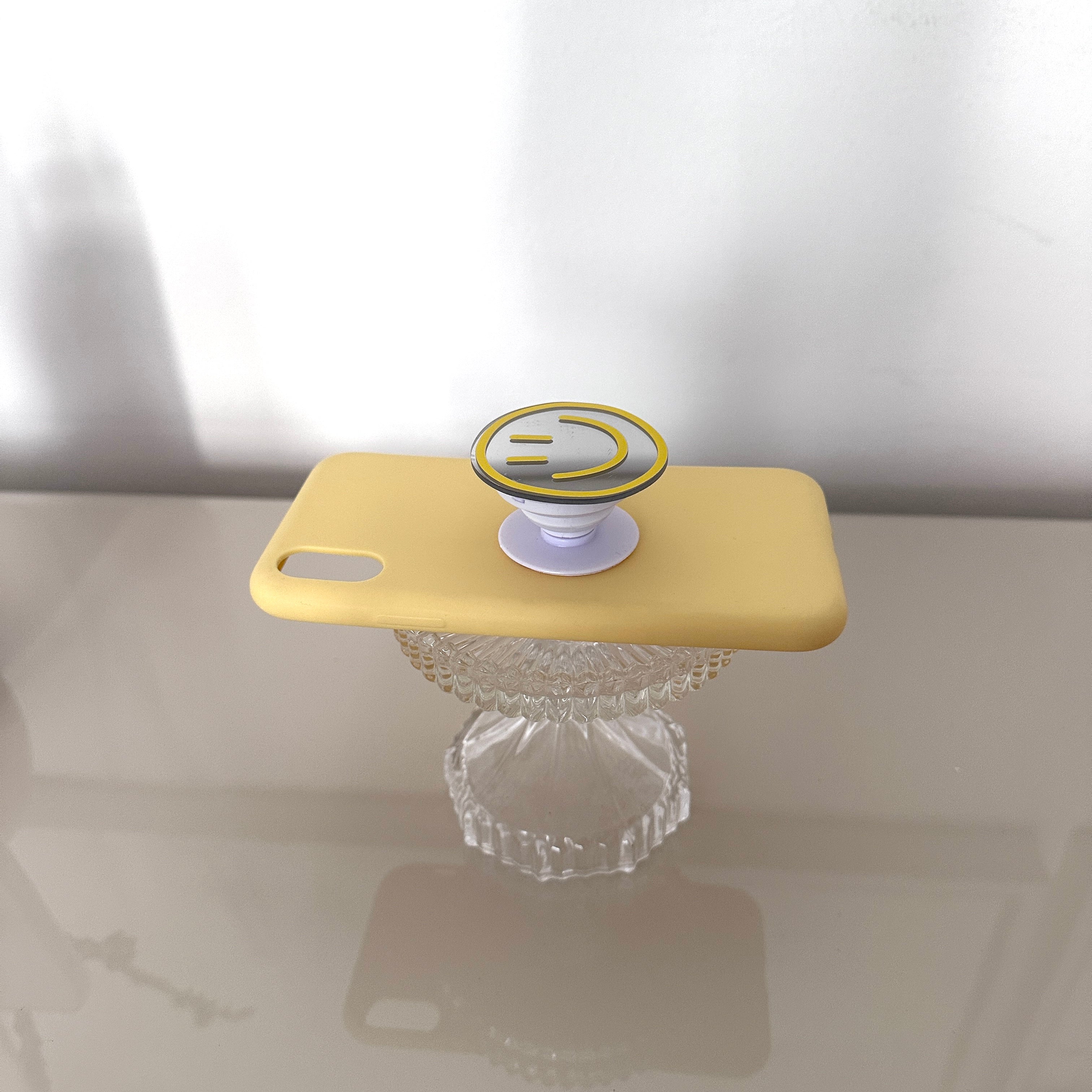 Phone Pop Holder Smiley Yellow