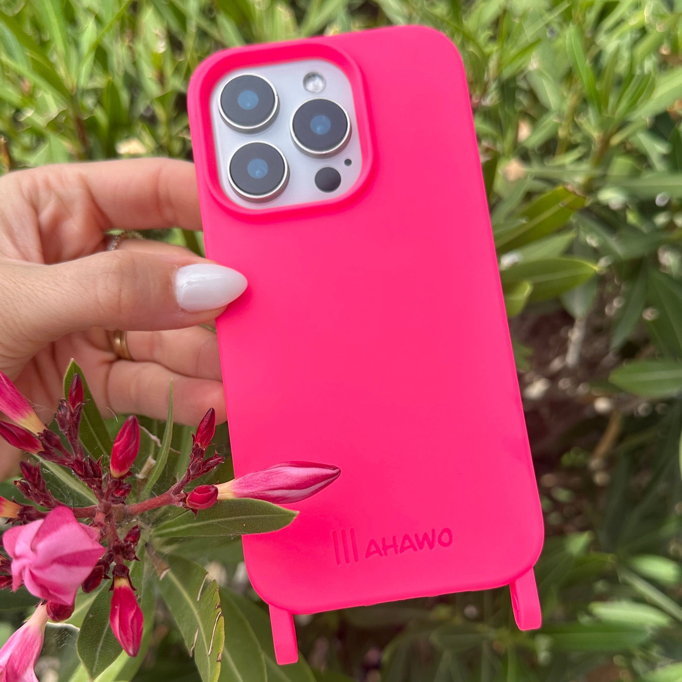Phone Case with Eyelets Pink