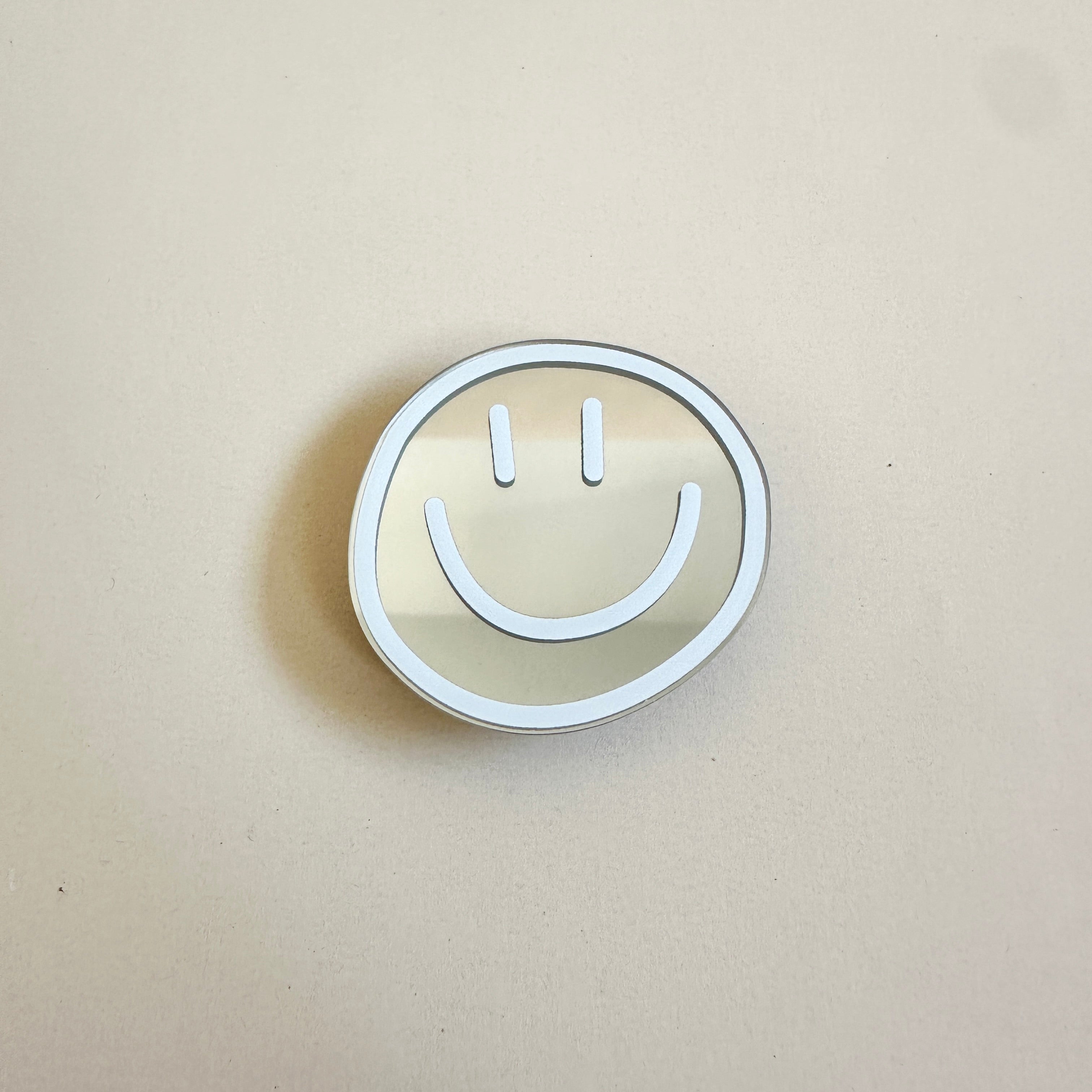 Phone Pop Holder Smiley White
