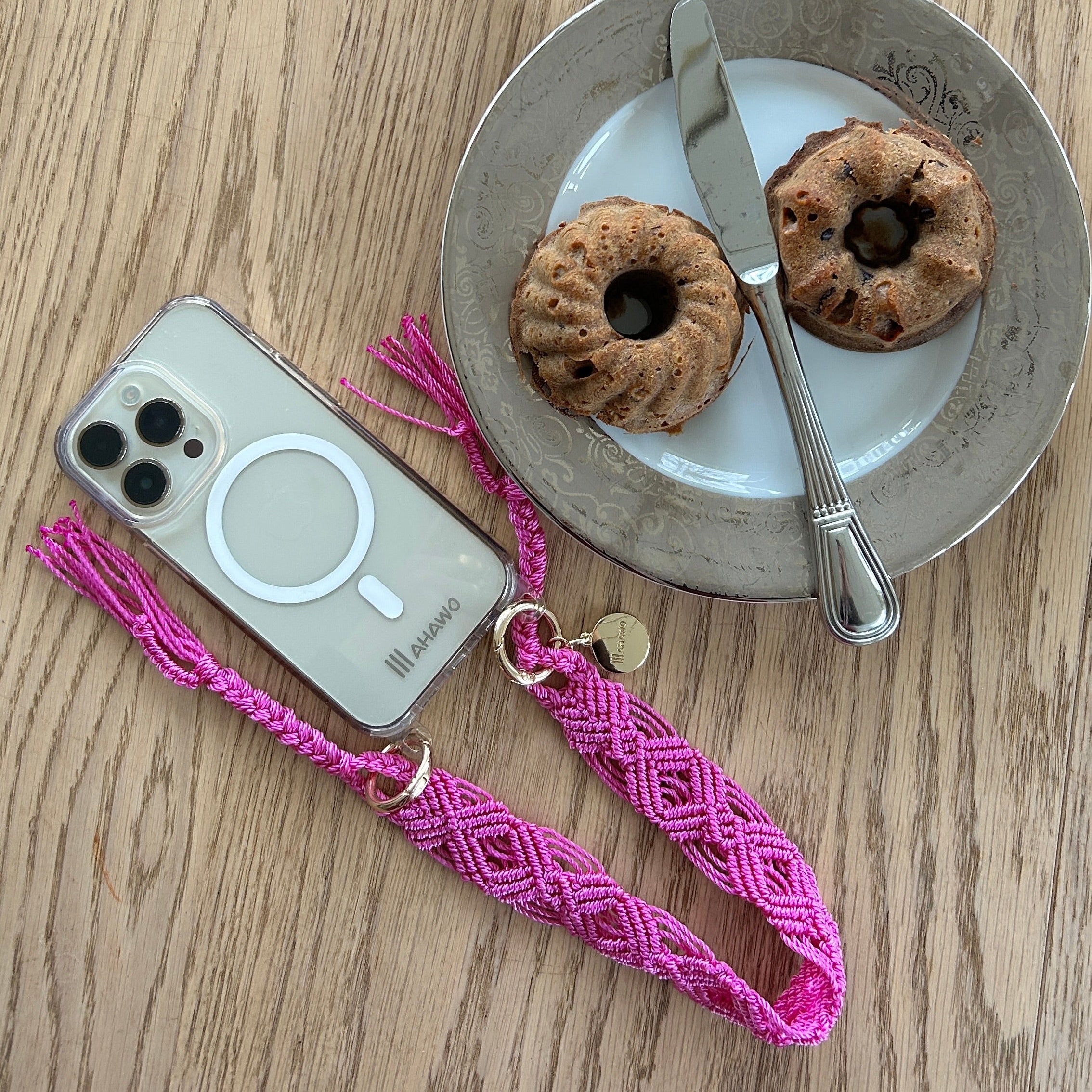 Short Phone Strap "Bright Magenta"