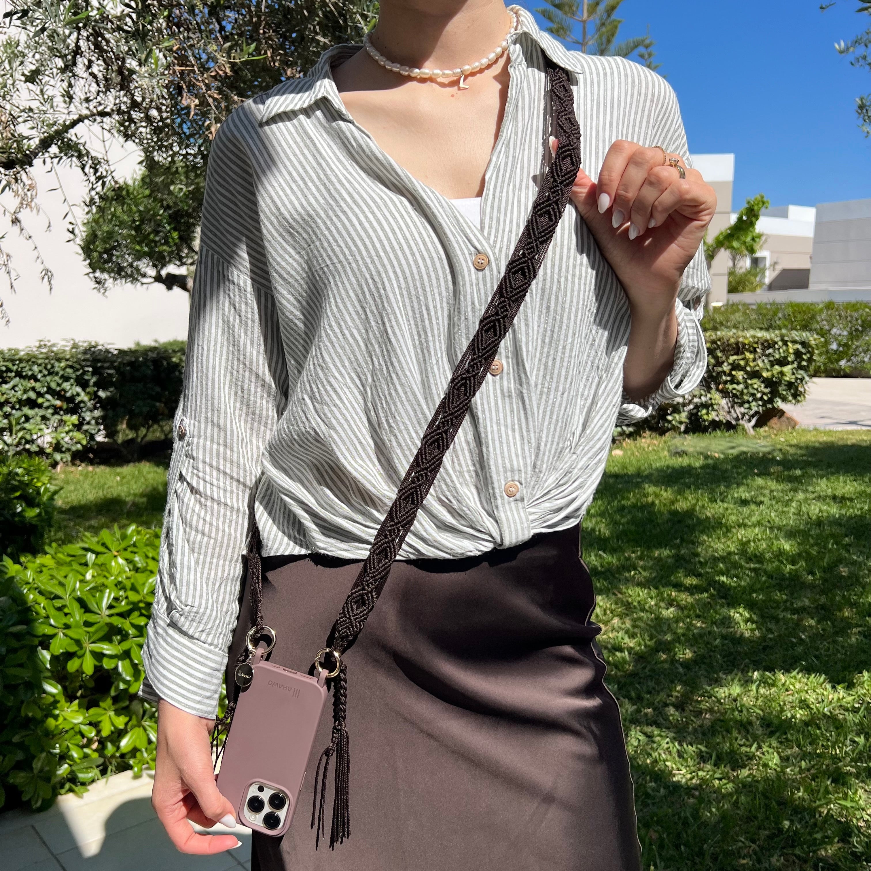Phone Case with Eyelets Brown