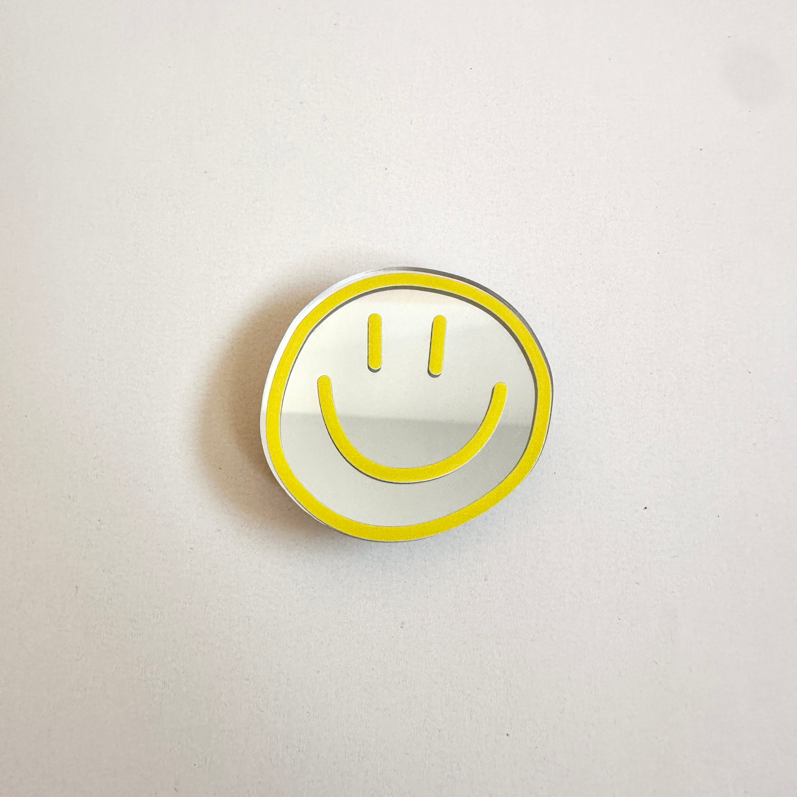 Phone Pop Holder Smiley Yellow