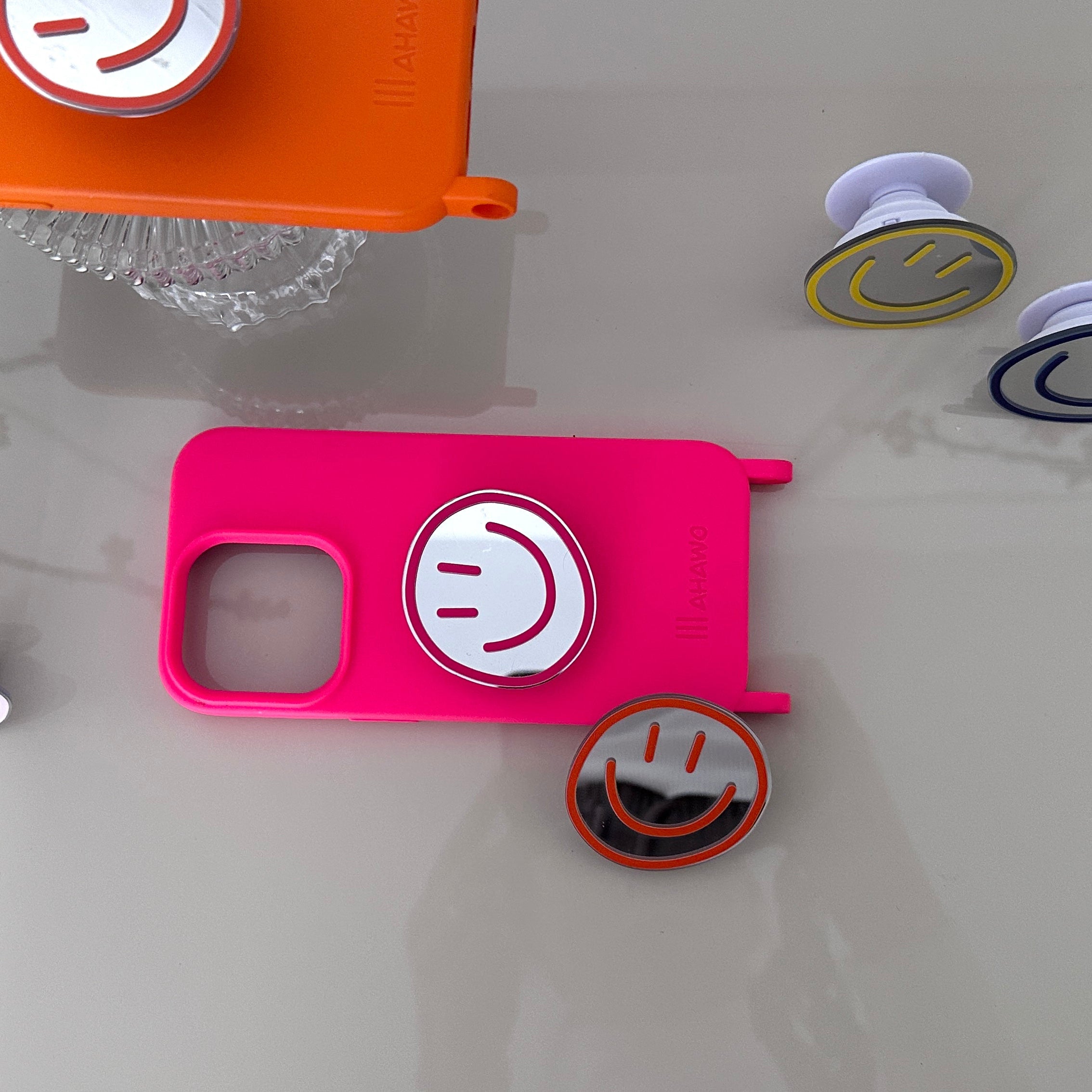 Phone Pop Holder Smiley Pink