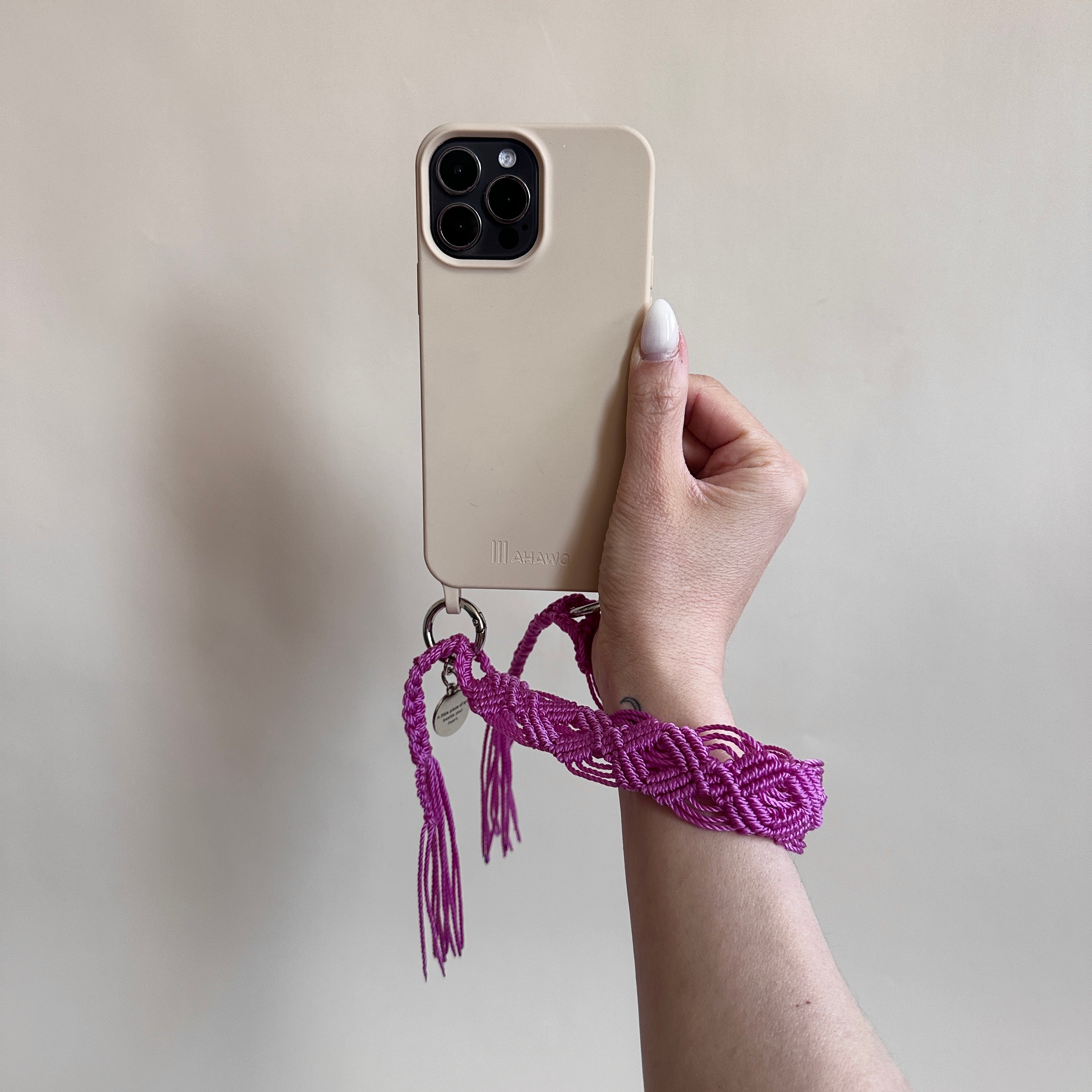 Short Phone Strap "Bright Magenta"