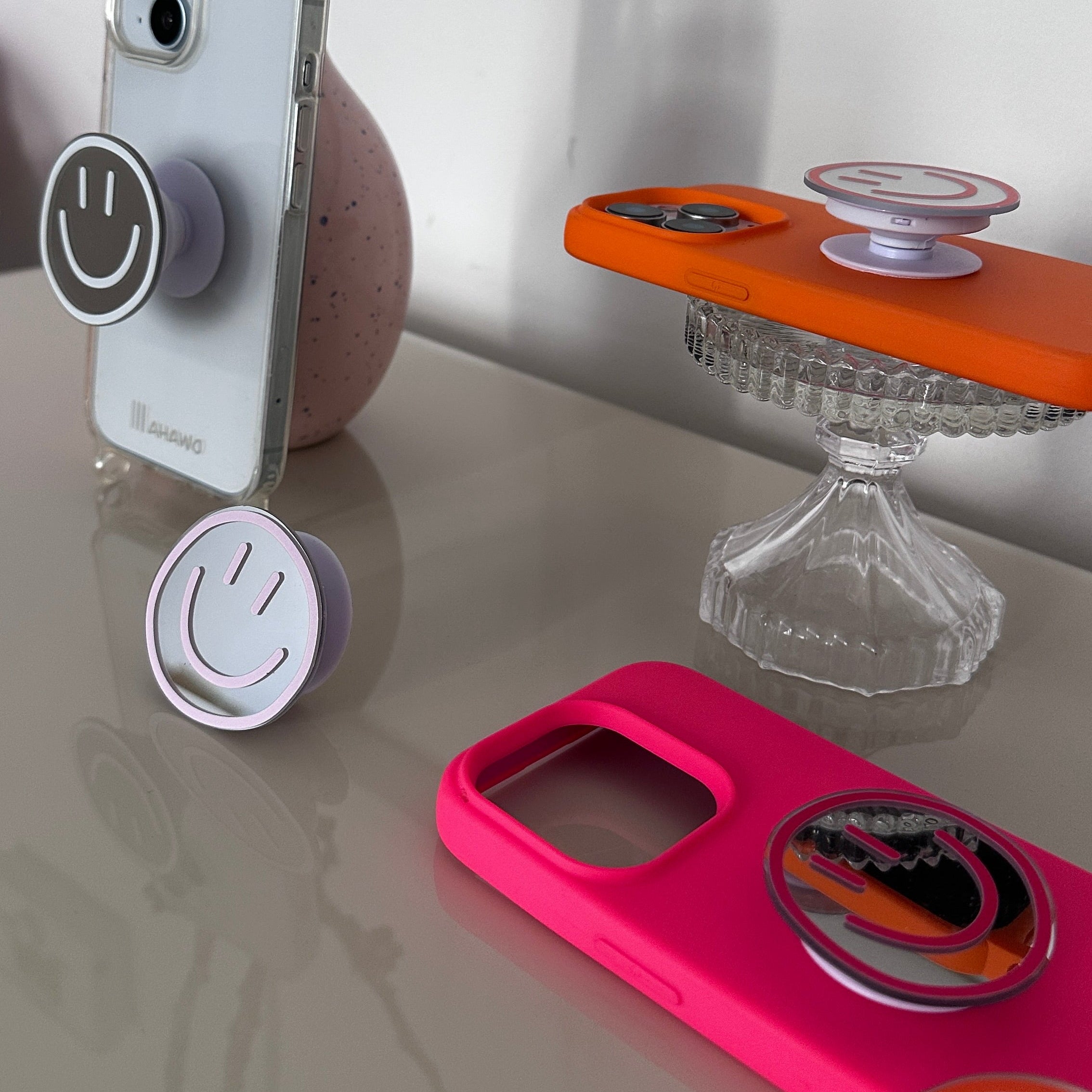 Phone Pop Holder Smiley Rose