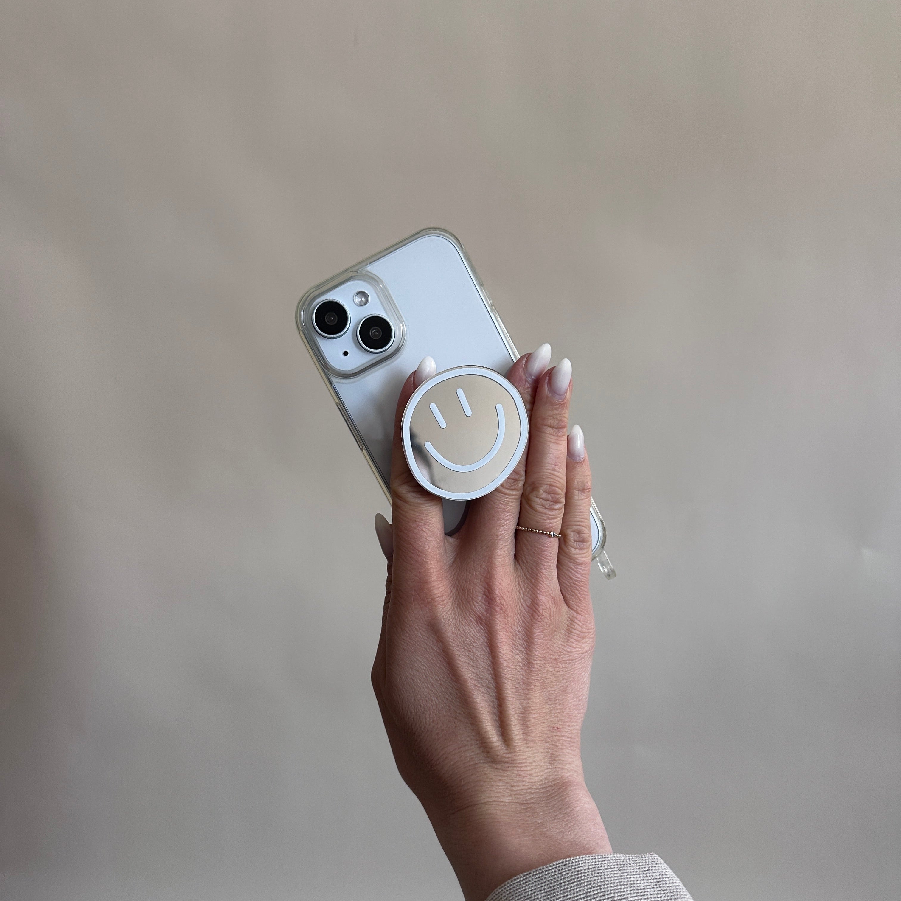 Phone Pop Holder Smiley White