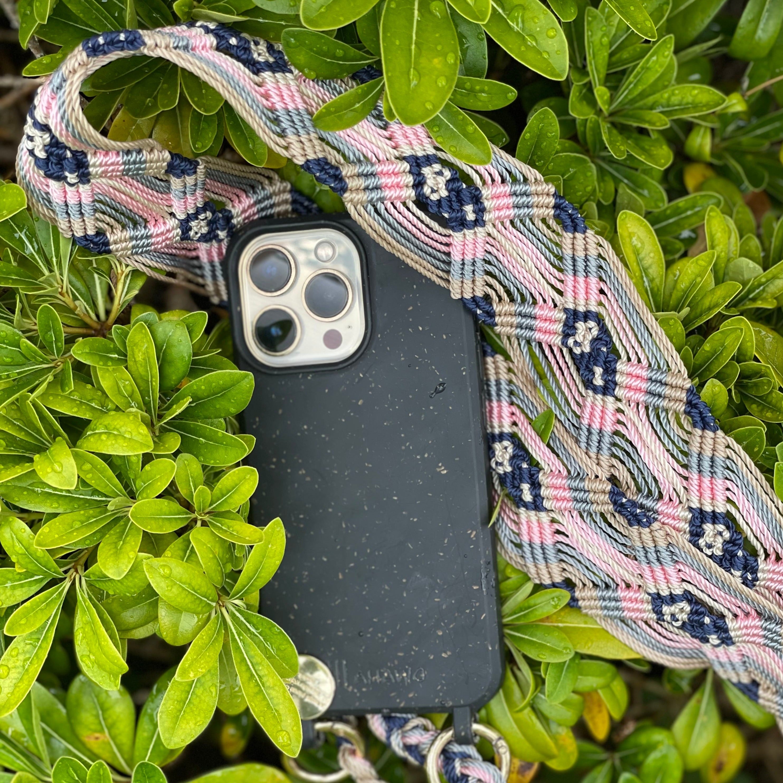 Navy Blossom Handykette