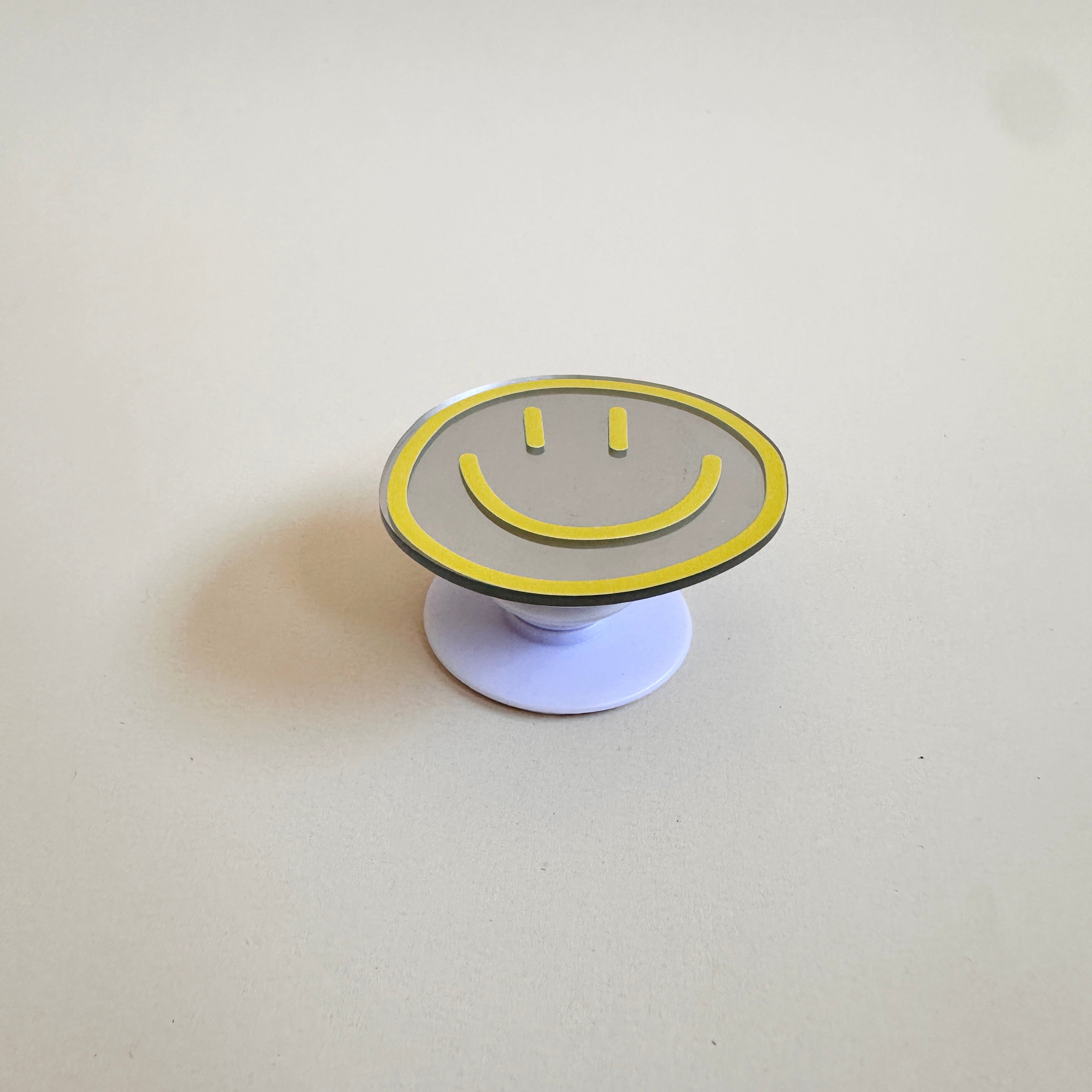 Phone Pop Holder Smiley Yellow